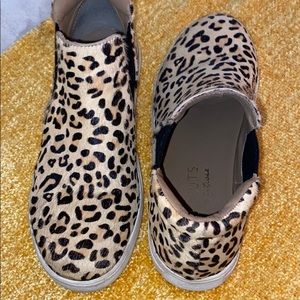 Coconuts by Matisse Leopard Print Shoes Size 7.5